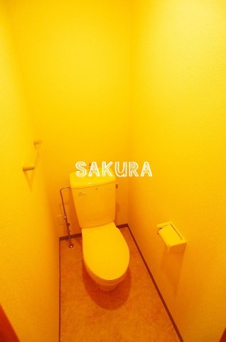 トイレ　落ち着いた色調のトイレです♪