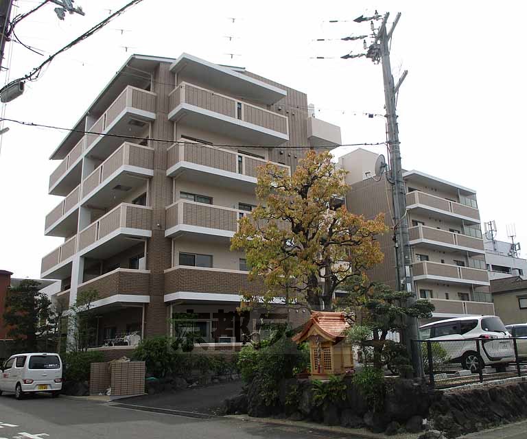 建物外観　小倉のデザイン建築マンションです。