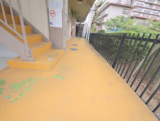 ナラコック三条ハイツの外観写真
