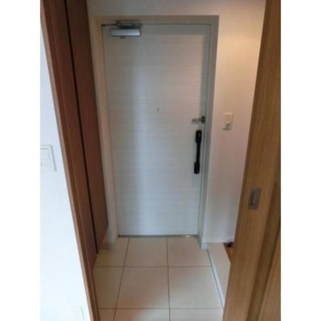 玄関　※写真は同タイプ住戸です。