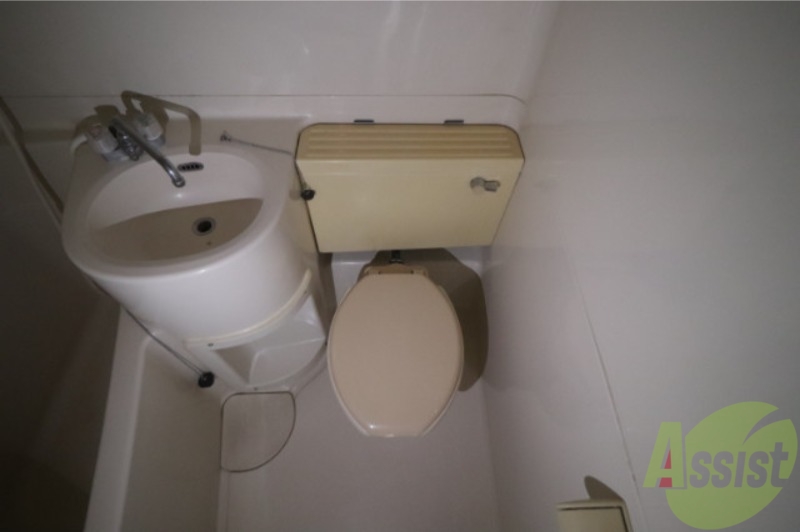 トイレ　ユニットトイレです
