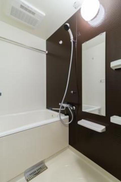 バス・シャワールーム　※写真は同タイプ住戸です。
