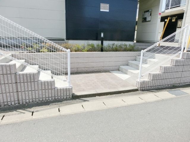 その他　エントランス。