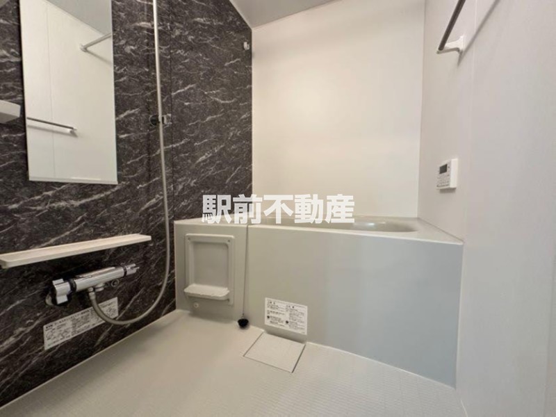 ＪＲ鹿児島本線 荒木駅 徒歩58分 2階建 築4年の風呂写真