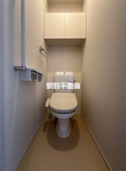 ＪＲ鹿児島本線 荒木駅 徒歩58分 2階建 築4年のトイレ写真