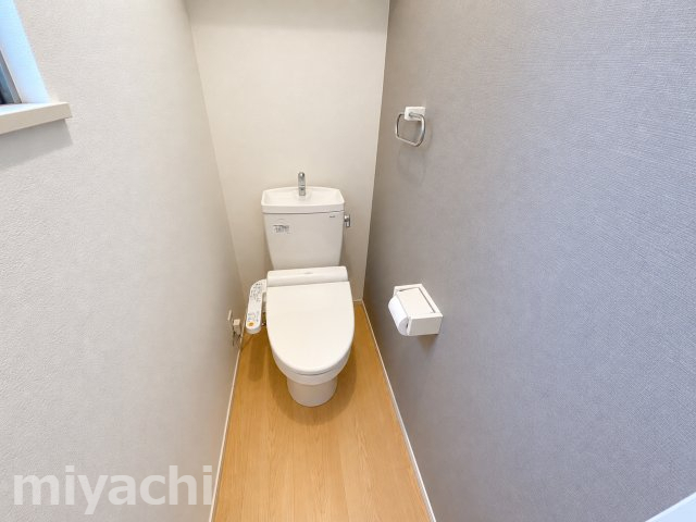 ＪＲ高徳線 佐古駅 徒歩11分 2階建 築14年のトイレ写真