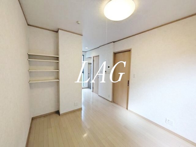 小田急線 下北沢駅 徒歩10分 2階建 築13年の居間写真