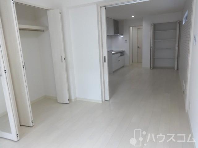 その他部屋・スペース　白を基調にした明るいお部屋です。