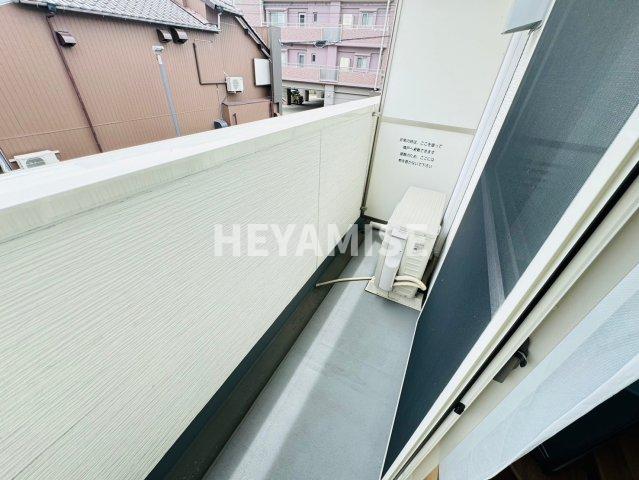 バルコニー　※室内画像は別号室のもの