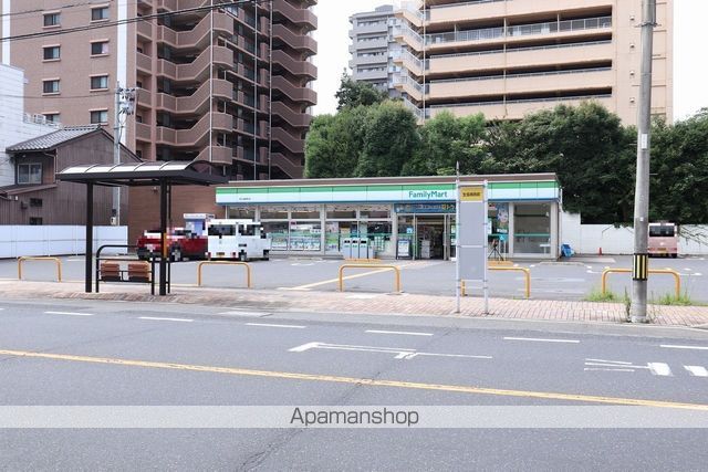 コンビニ　ファミリーマート末広温泉町店（コンビニ）まで235m