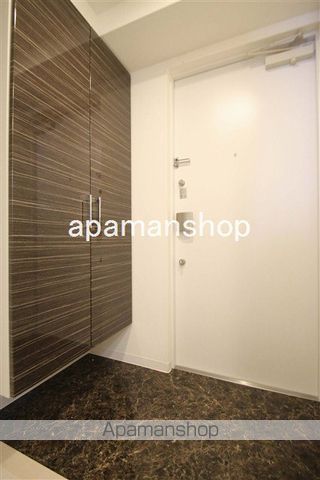 地下鉄御堂筋線 なんば駅 徒歩4分 14階建 築12年の玄関写真