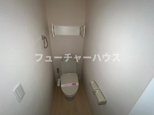 トイレ　落ち着いたトイレです