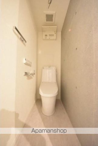 東急東横線 祐天寺駅 徒歩18分 3階建 築3年のトイレ写真