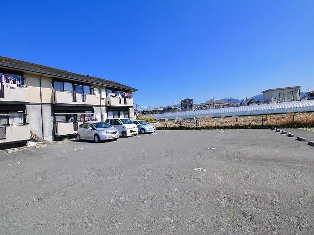 駐車場　駐車場があります