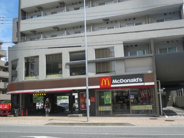 飲食店　マクドナルド登戸店（飲食店）まで626m