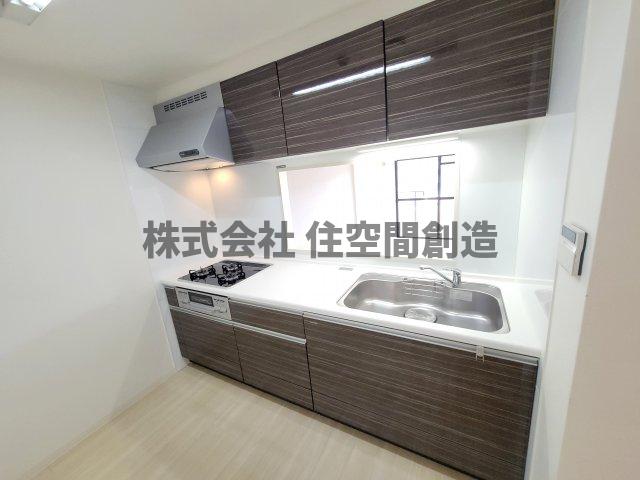 キッチン　※同タイプの室内写真の為、現況と異なる場合があります