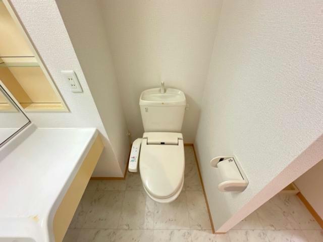 トイレ　トイレ