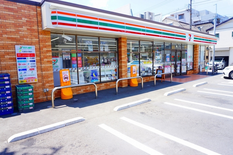 コンビニ　セブンイレブン板橋東新町2（コンビニ）まで973m