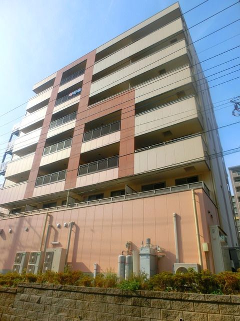 建物外観　駅徒歩4分　オートロックマンション