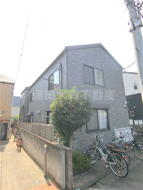 建物外観　2006年1月築　木造地上2階建て　東急池上線池上駅最寄りの