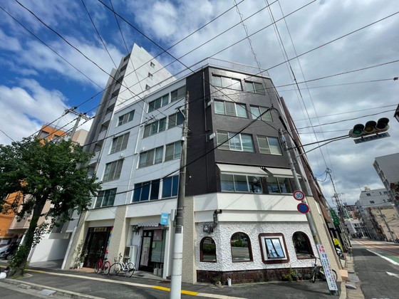 堺町Ｙビルの建物外観