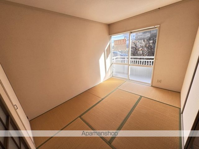 朝日台コーポラスの居間写真