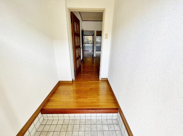 玄関　★来客者からのプライバシーを守る玄関ホール★