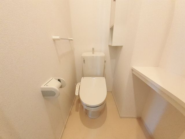 【ユニヴェールのトイレ】