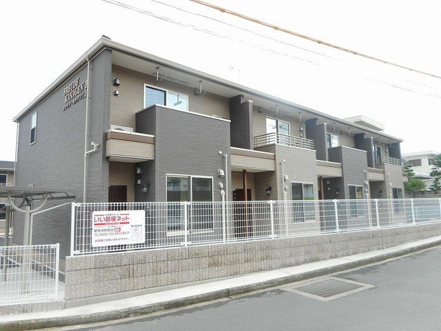 愛媛県四国中央市上柏町（アパート）の賃貸物件の外観