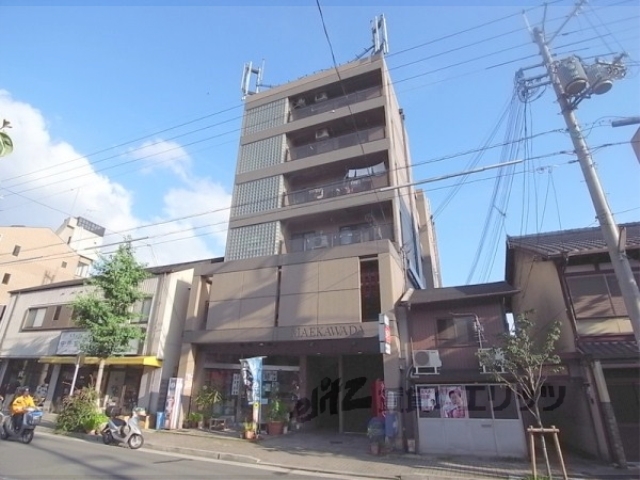 京都市左京区難波町のマンションの建物外観