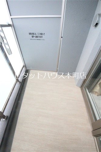 【大阪市浪速区敷津西のマンションのバルコニー】