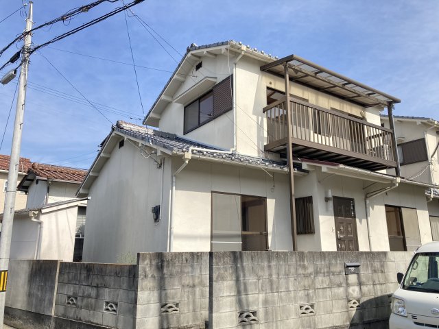 畑寺戸建て借家の建物外観