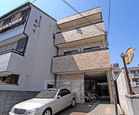 京都市上京区森中町のマンションの建物外観