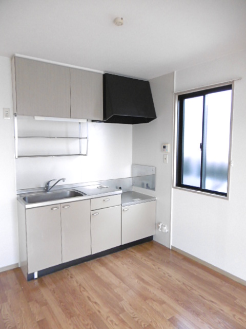 キッチン　コンパクトなキッチンで掃除もラクラク