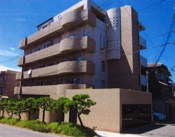 【神戸市須磨区桜木町のマンションの建物外観】