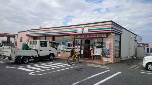 【豊田市駒場町のマンションのコンビニ】