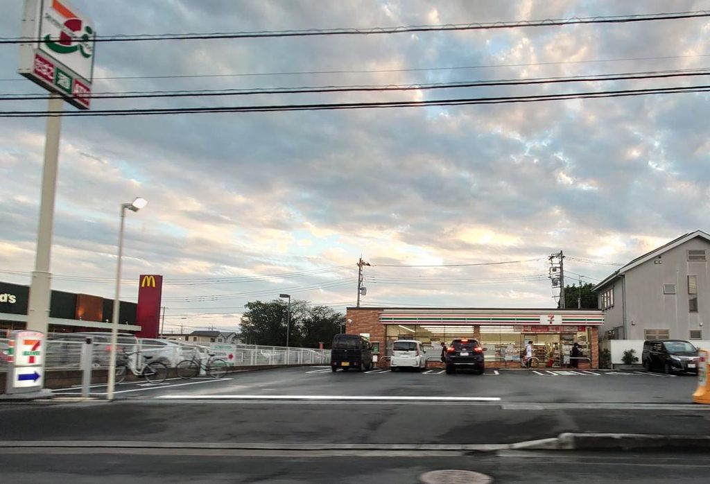 コンビニ　セブンイレブン 深谷つばき公園店（コンビニ）まで740m