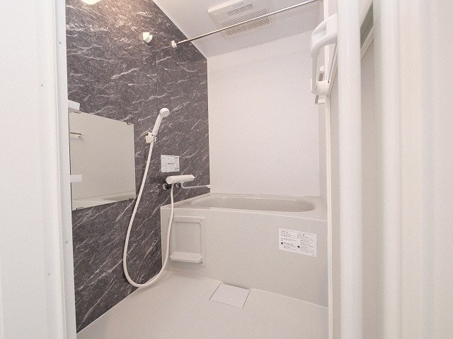 バス・シャワールーム　きれいなお風呂です