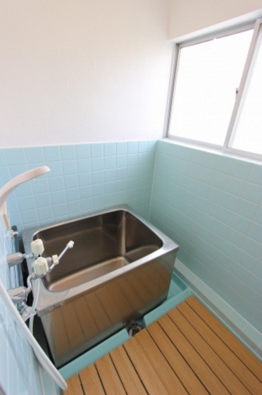 バス・シャワールーム　※別部屋の写真です