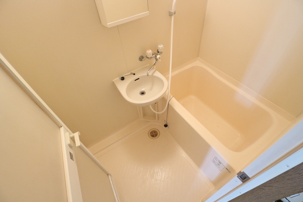 バス・シャワールーム　浴室あり