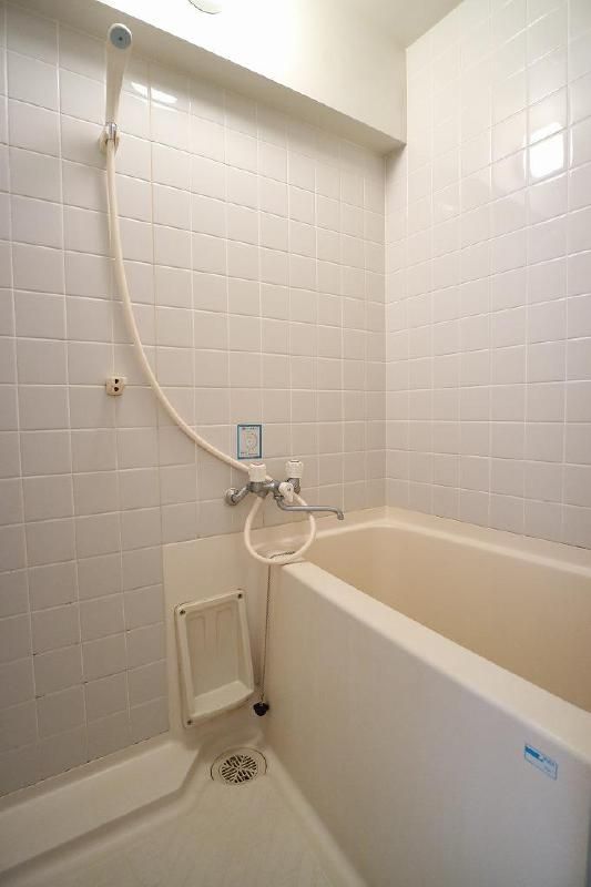 バス・シャワールーム　日々の疲れを癒すお風呂付です