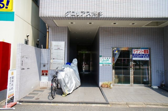 エントランス　清潔なエントランスです