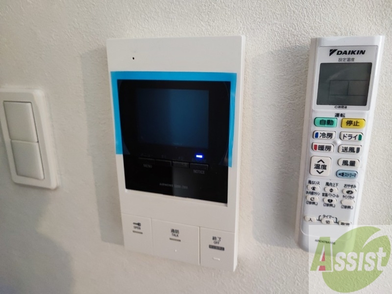 セキュリティ　ＴＶモニター付インターホンです。来客者の顔が見えるので安心！