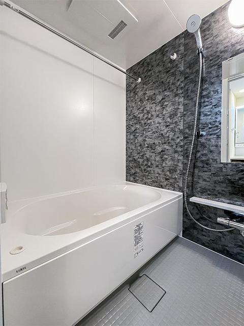 バス・シャワールーム　※写真は同タイプ住戸です。