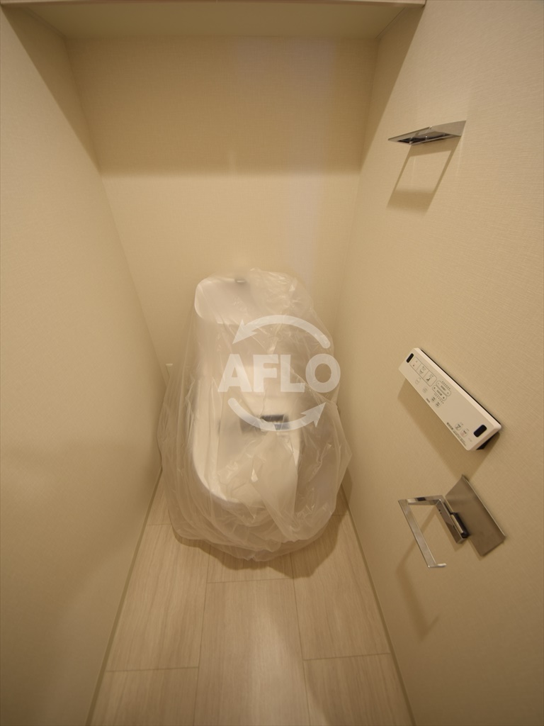 トイレ　OPUS RESIDENCE SHINSAIBASHI SO