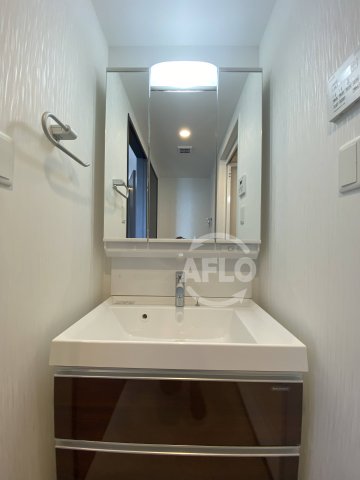 洗面設備　プレジオ大正　独立洗面台