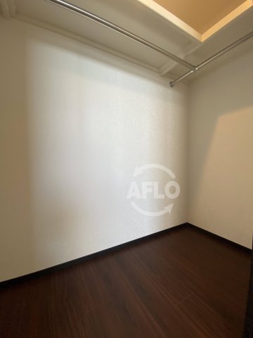 収納　プレジオ大正　ウォークインクローゼット