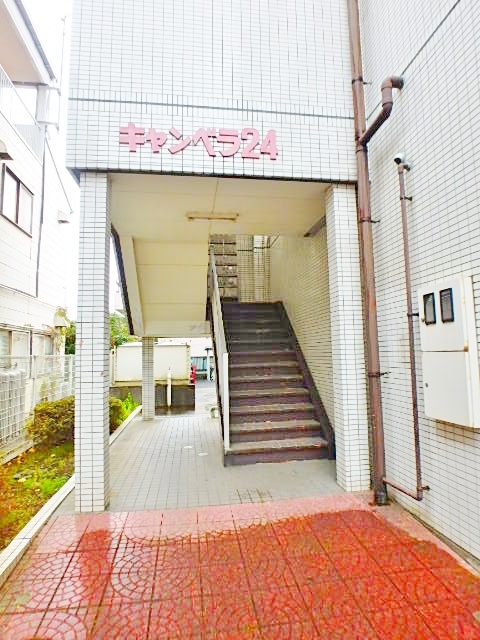 エントランス　エントランス