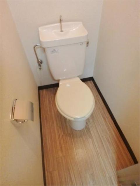 トイレ　清潔なトイレ