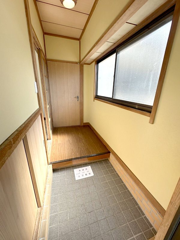 玄関　広々とした玄関ホール